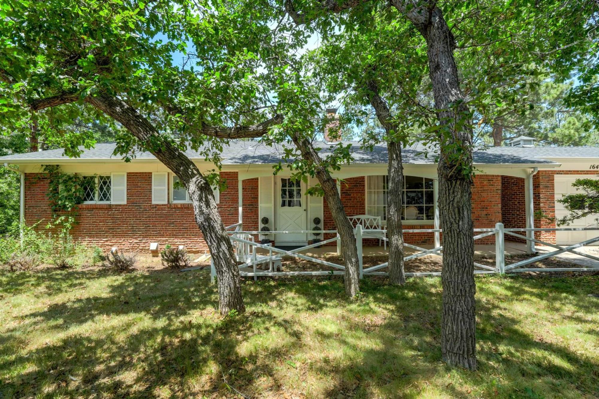 Canopy Springs Game Room & Covered Outdoor Oasis Colorado Springs Exterior foto